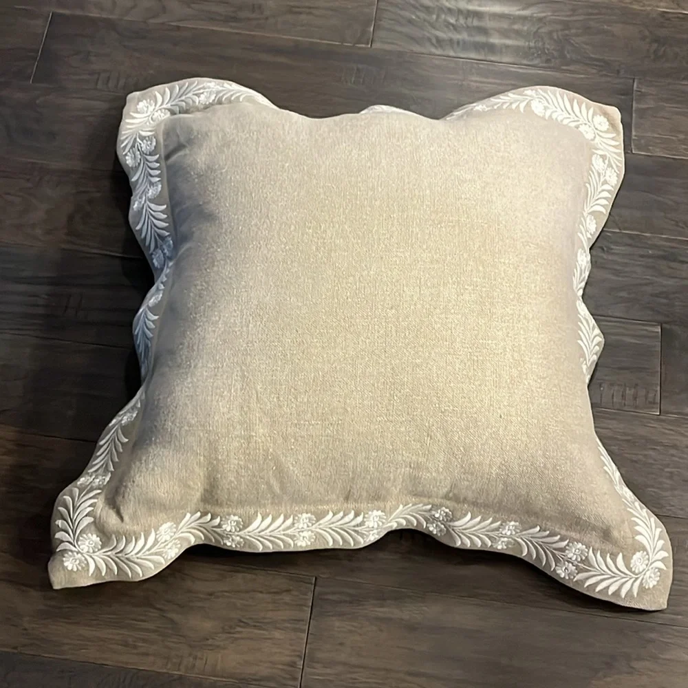 Ralph Lauren Braedyn Dark Natural Linen Floor Throw Pillow 22”x22” new